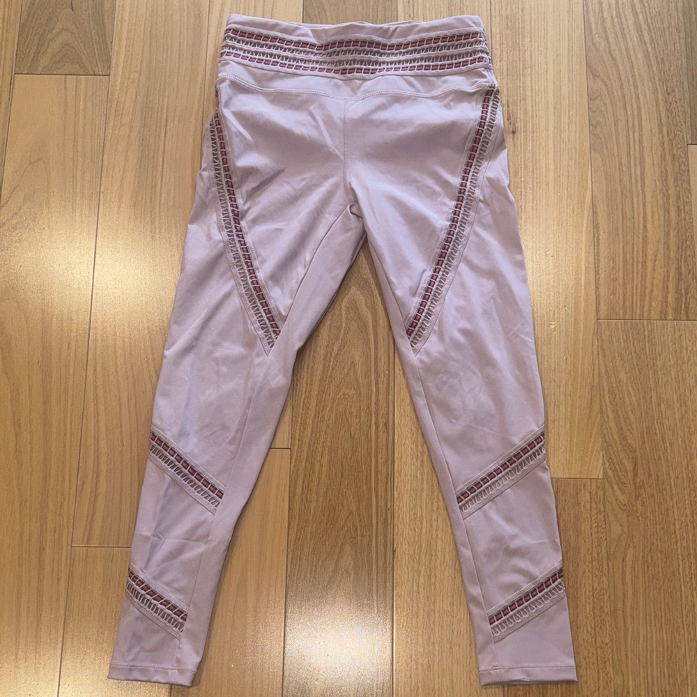 Mauve High-Waist Leggings with Lattice Cutouts